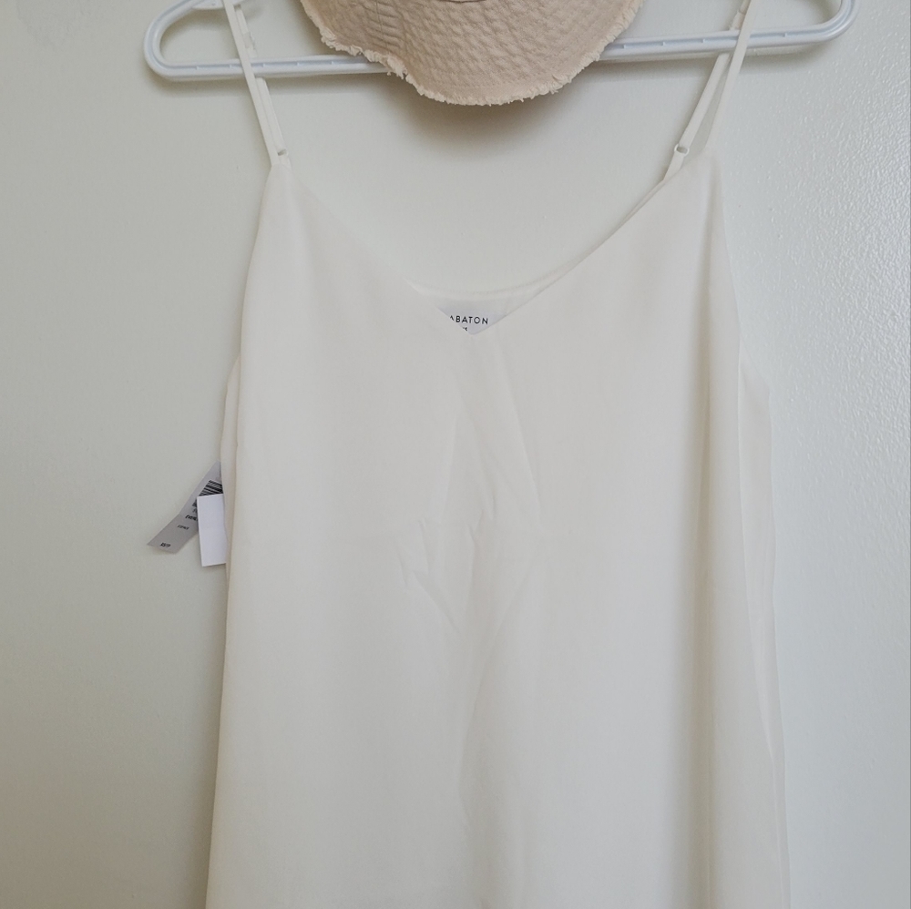 Aritzia Everly Cami and Bucket hat